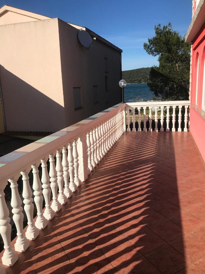 Lipovac Resort Ficus Bilice Exterior foto